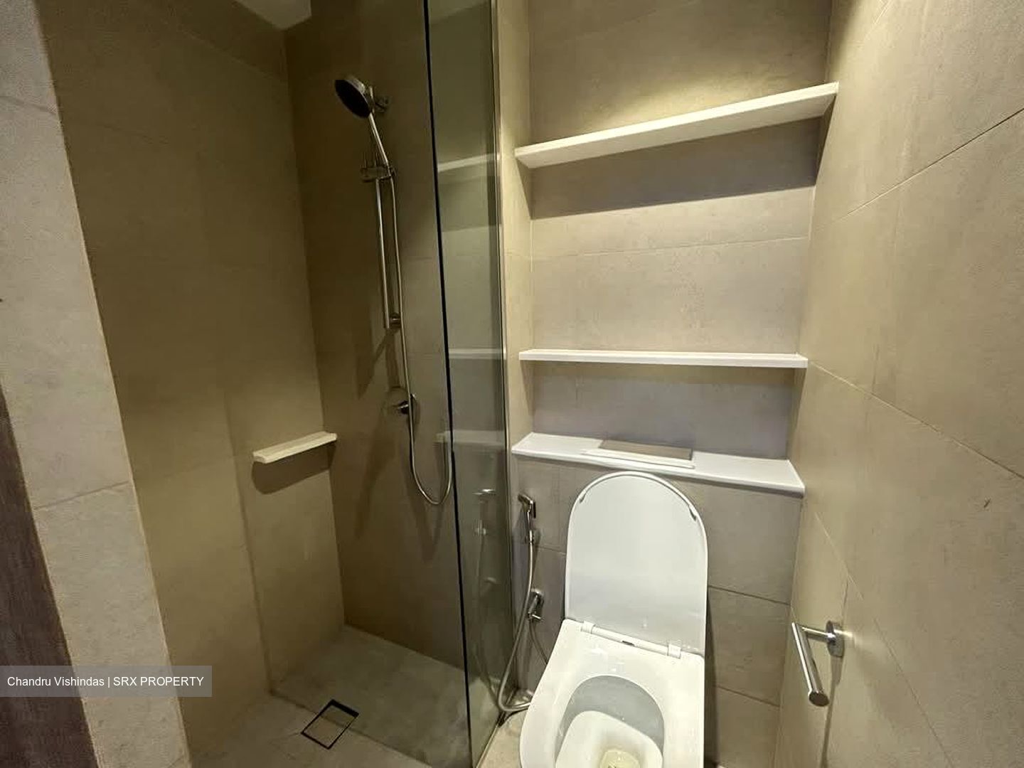Serangoon Road (D8), Apartment #581944221